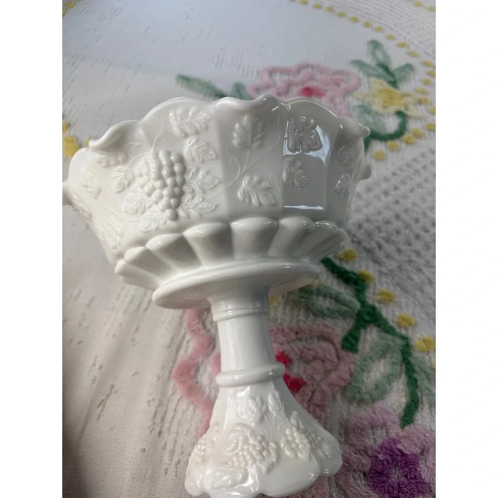 Westmoreland Milk Glass Paneled Grape Pedestal Bowl Scalloped Compote Candy Dish